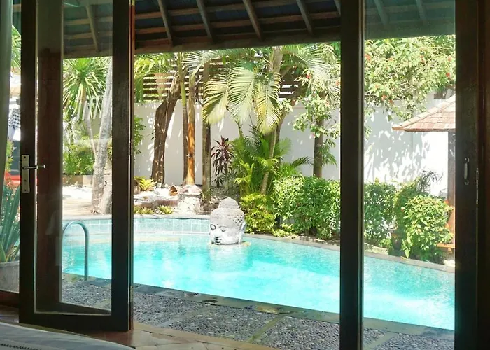 Villa Nicole 5br Paradise, Quiet Area In Oberoi *