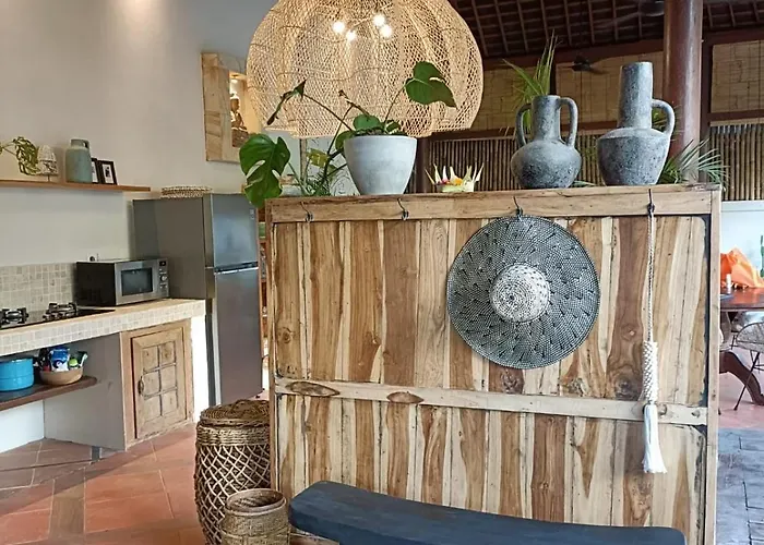 Nicole 5br Paradise, Quiet Area In Oberoi Villa Seminyak