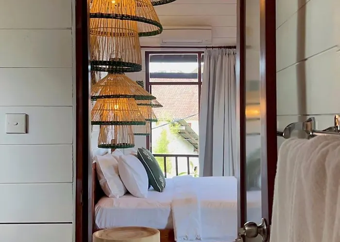 Nicole 5br Paradise, Quiet Area In Oberoi Villa