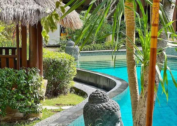 Villa Nicole 5br Paradise, Quiet Area In Oberoi
