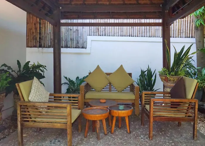 Villa Nicole 5br Paradise, Quiet Area In Oberoi