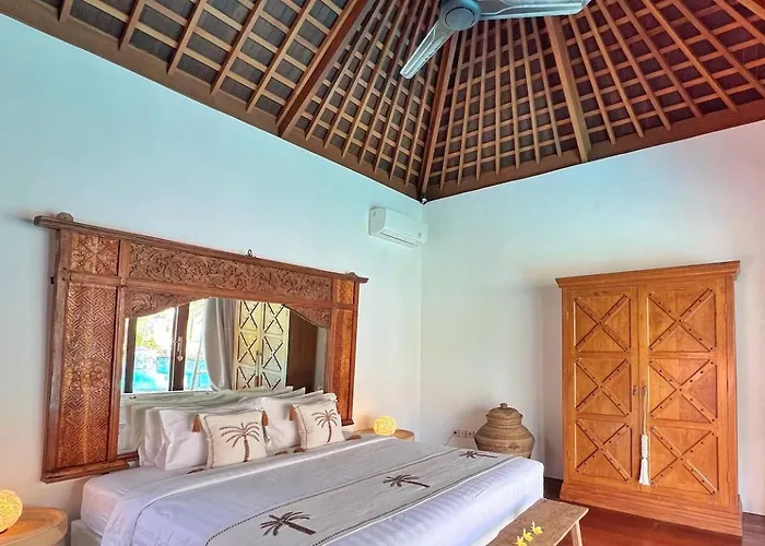 Nicole 5br Paradise, Quiet Area In Oberoi Villa
