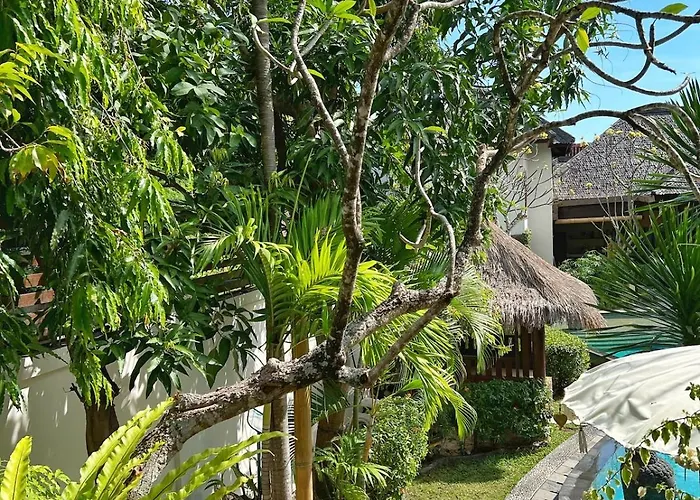 Nicole 5br Paradise, Quiet Area In Oberoi